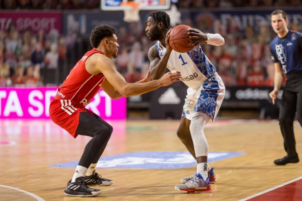 是前锋和后 是前锋和后